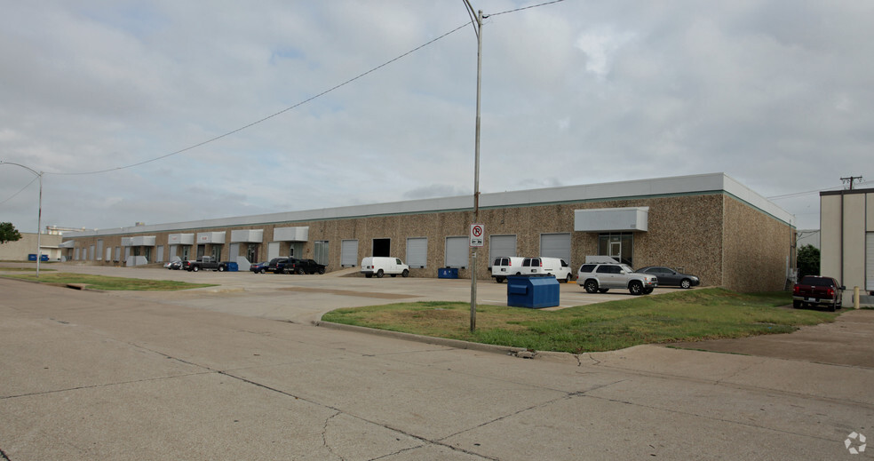 1013-1031 Avenue M, Grand Prairie, TX for rent - Building Photo - Image 1 of 1