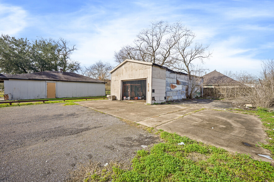 6618 Calhoun Rd, Houston, TX for sale - Building Photo - Image 1 of 6