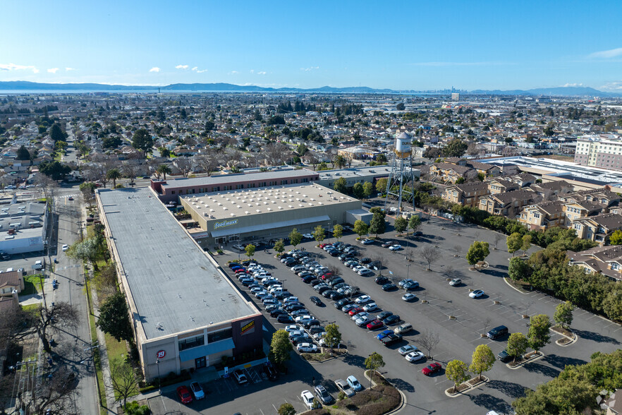 10950 International Blvd, Oakland, CA for rent - Aerial - Image 3 of 7