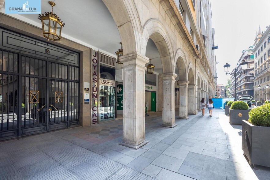 Retail in Granada for sale - Building Photo - Image 2 of 29