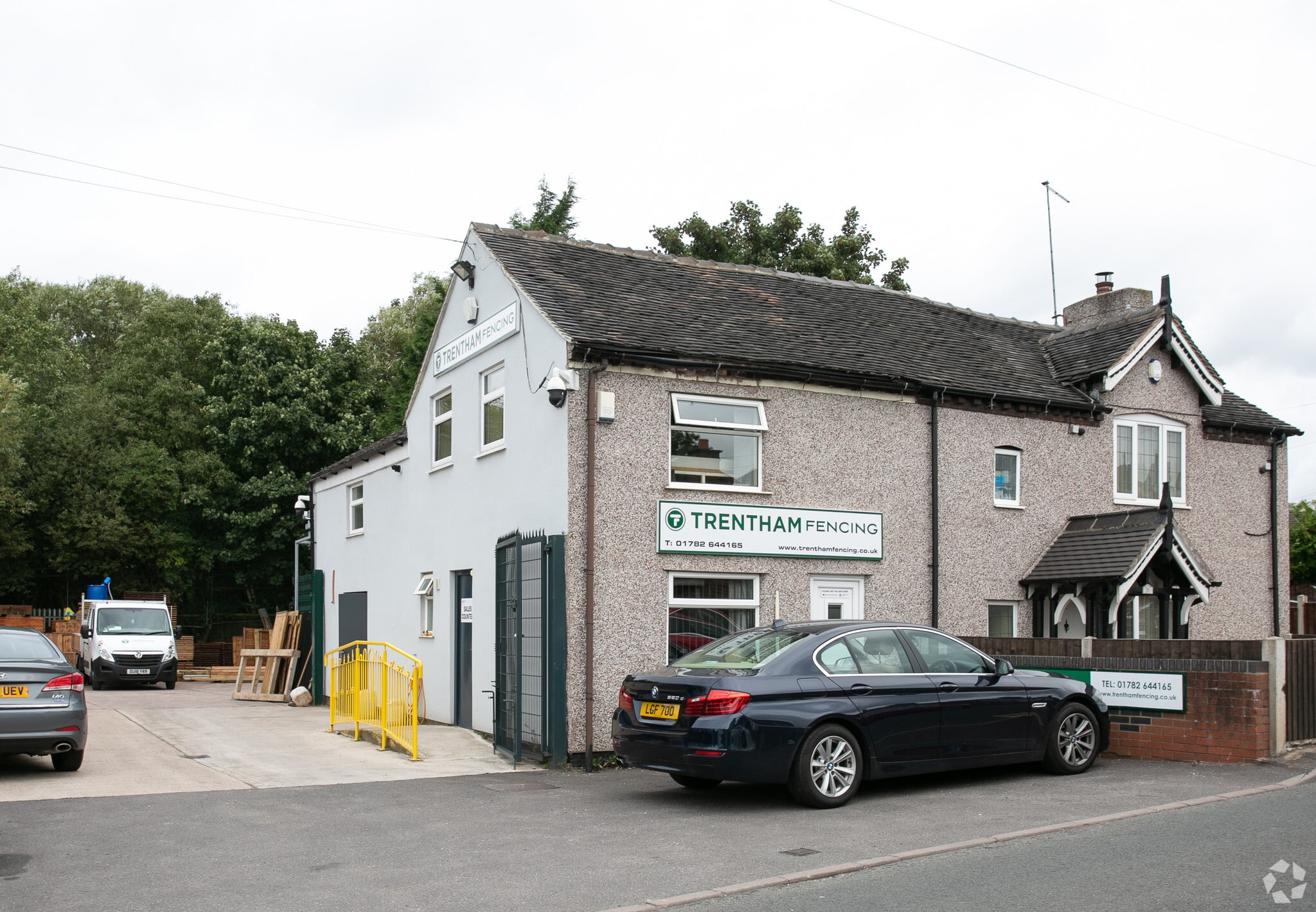 17-19 Church Lane, Stoke On Trent to rent Primary Photo- Image 1 of 8