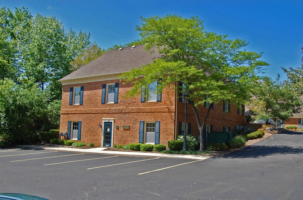 37935 W 12 Mile Rd, Farmington Hills, MI for sale Primary Photo- Image 1 of 1