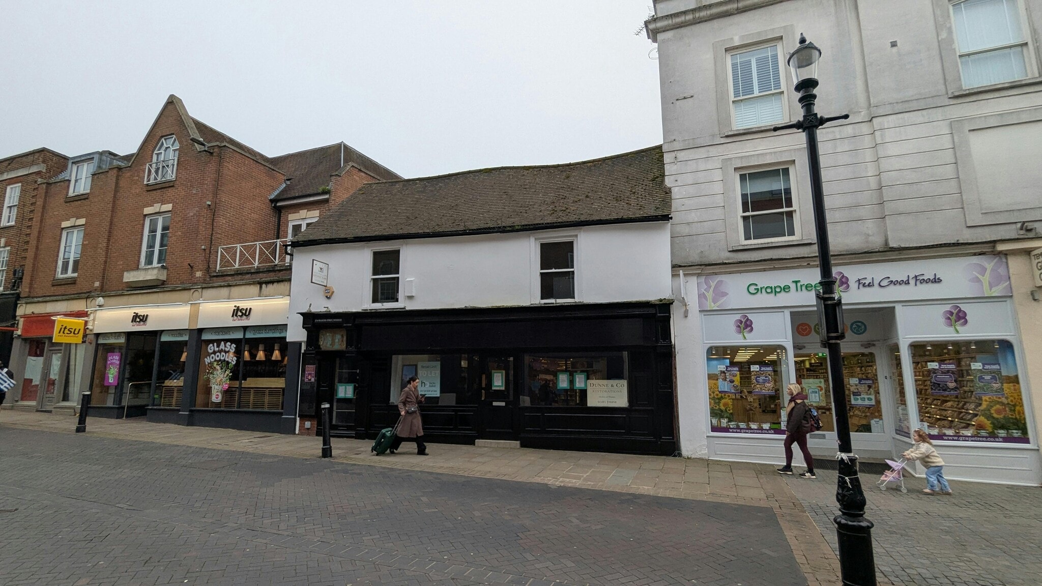 27 Peascod Street, Windsor to rent Building Photo- Image 1 of 17