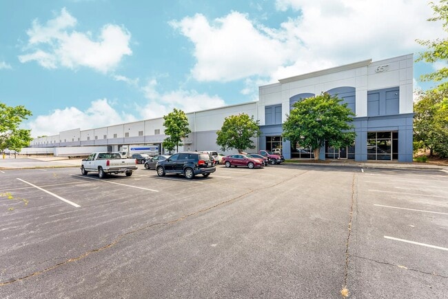 More details for 657 Brigham Rd, Greensboro, NC - Industrial to Rent