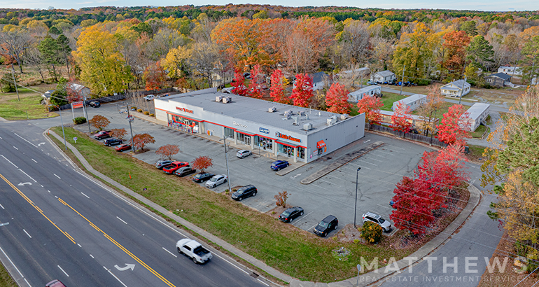 1113-1121 E 11th St, Siler City, NC for sale - Building Photo - Image 1 of 3