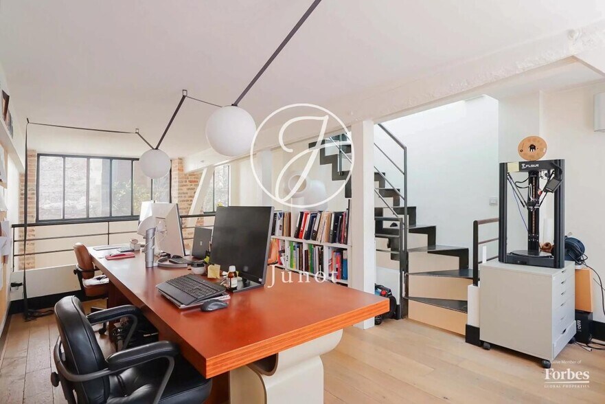 Office in Paris for sale - Building Photo - Image 1 of 31