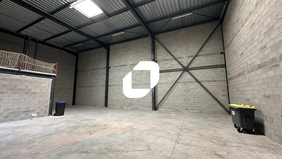 1 Rue Joseph-Marie Jacquard, Illkirch-Graffenstaden to rent - Interior Photo - Image 2 of 14