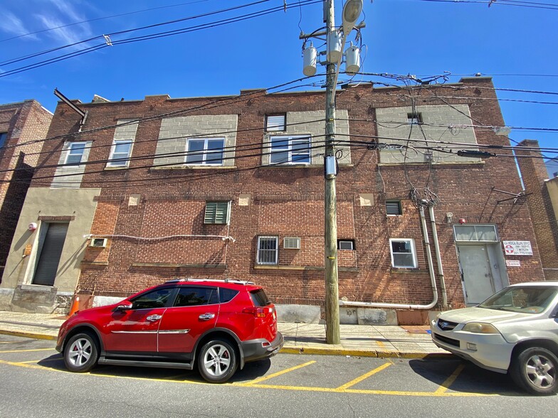 588 56th St, West New York, NJ for sale - Building Photo - Image 1 of 1