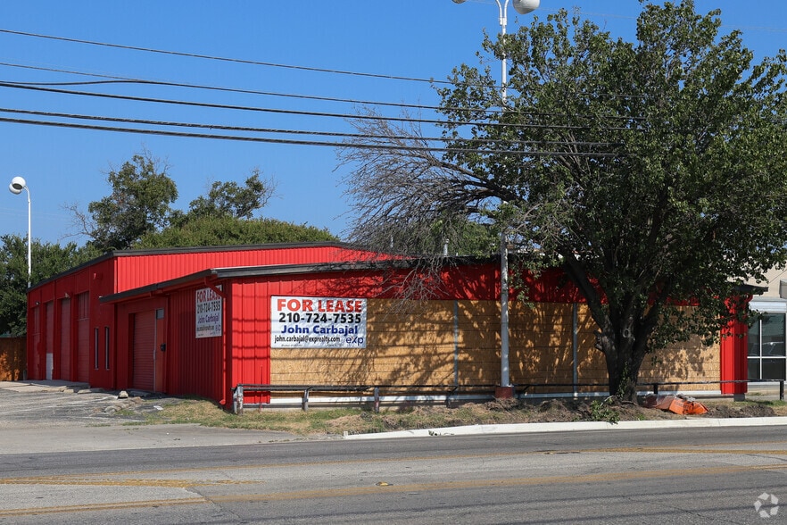 2423 Broadway St, San Antonio, TX for rent - Primary Photo - Image 1 of 5