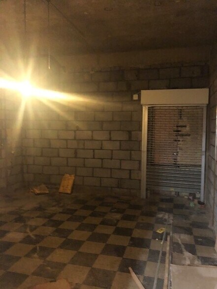 2 Brayford Sq, London to rent - Building Photo - Image 3 of 7