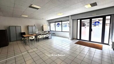 Office in Lyon to rent Interior Photo- Image 2 of 5