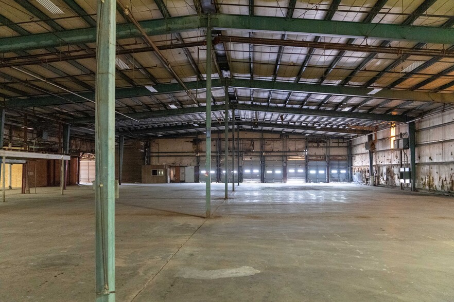 203 Industrial Park Rd, Starkville, MS for rent - Building Photo - Image 2 of 10