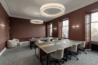 22 Queen St, Edinburgh to rent Interior Photo- Image 1 of 10
