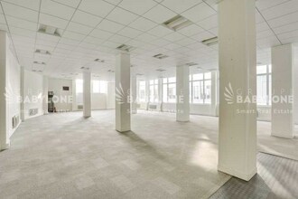 Office in Vincennes to rent Interior Photo- Image 1 of 2
