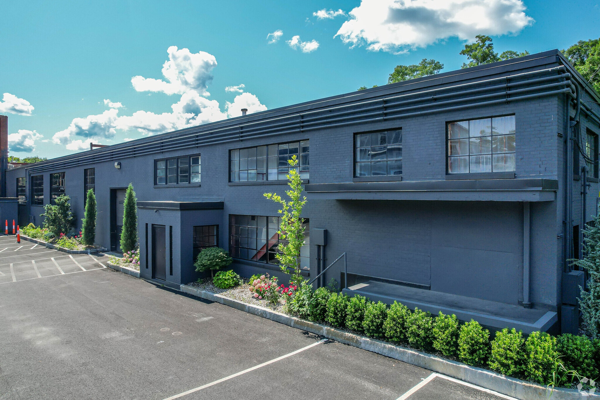 Bernat Mill portfolio of 8 properties for sale on LoopNet.co.uk Primary Photo- Image 1 of 17