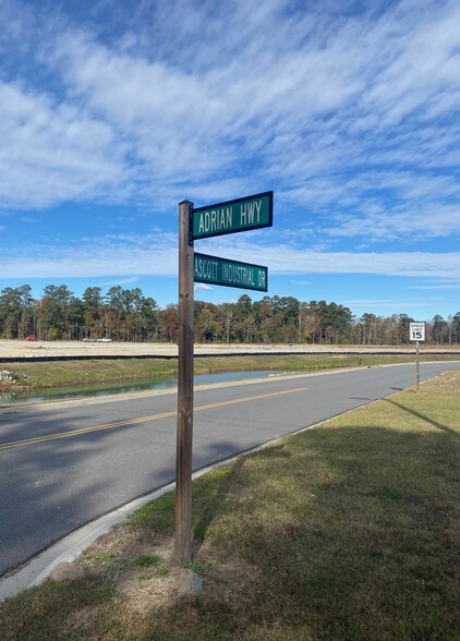 Commerce Park Drive Dr, Conway, SC for sale - Building Photo - Image 3 of 11