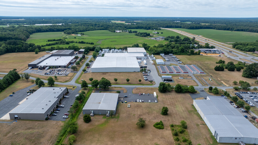 Denton Industrial Park portfolio of 2 properties for sale on LoopNet.co.uk - Building Photo - Image 1 of 7