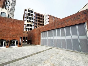 1A Downs Rd, London to rent Building Photo- Image 1 of 13