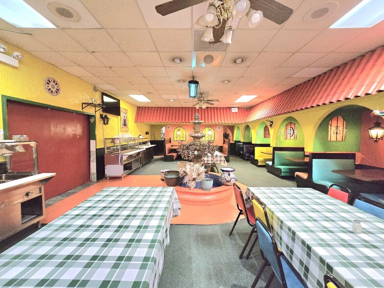 3139 N Central Ave, Chicago, IL for sale - Interior Photo - Image 3 of 23