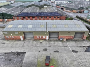 New Rd, Hixon to rent Building Photo- Image 1 of 9