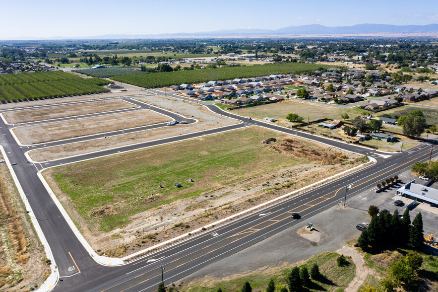 698 Hambright Ave, Orland, CA for sale - Aerial - Image 3 of 4