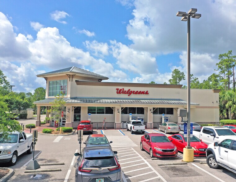 30 Golden Gate Blvd W, Naples 34120 UK