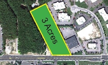 1716 Old Country Rd, Riverhead, NY for sale Primary Photo- Image 1 of 1