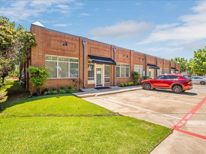 502 N Carroll Ave, Southlake, TX for rent - Building Photo - Image 1 of 19