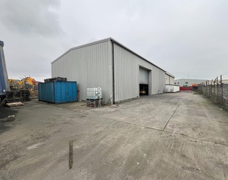 115 Burcott Rd, Avonmouth to rent - Building Photo - Image 2 of 2