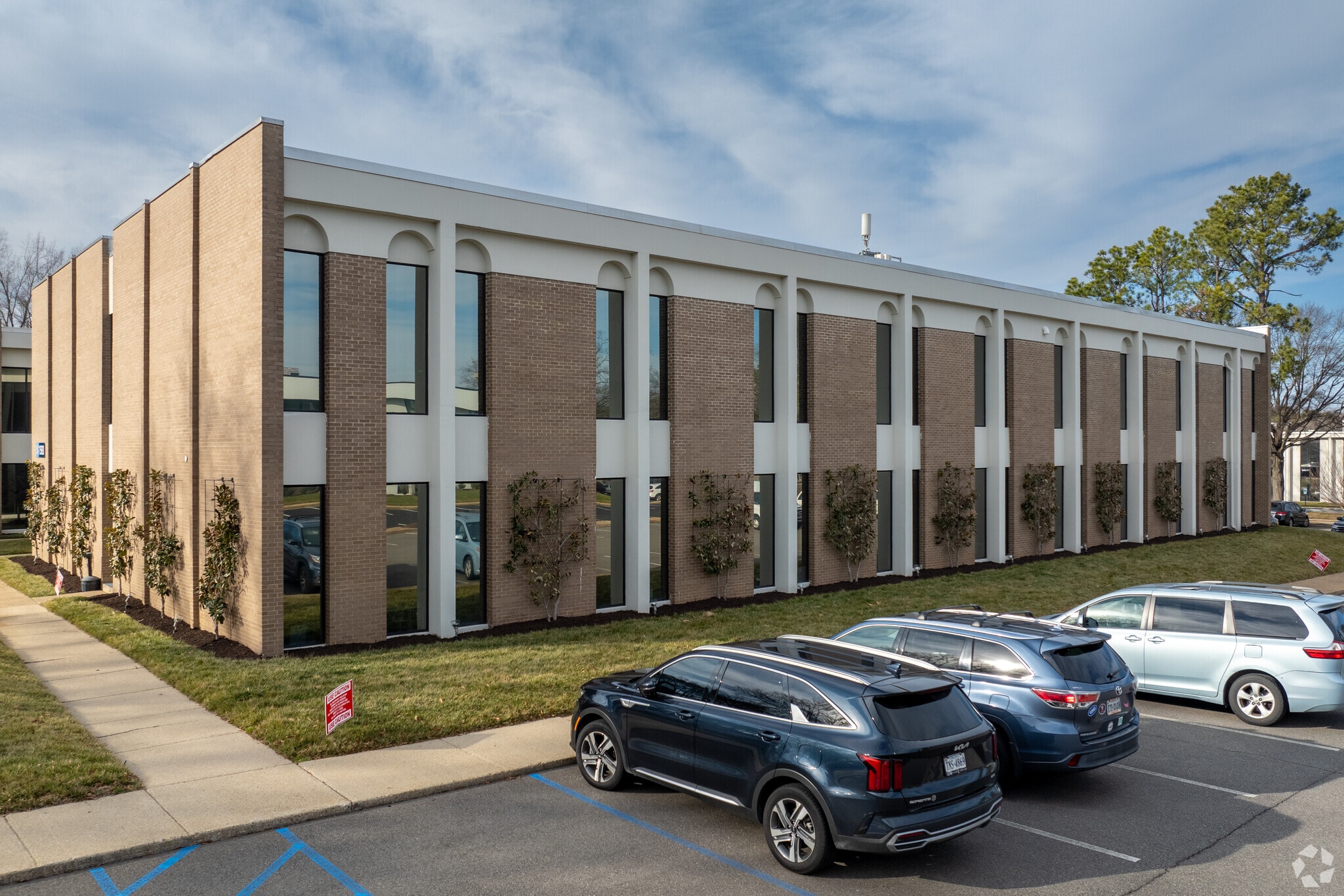 8001 Franklin Farms Dr, Richmond, VA to rent Building Photo- Image 1 of 7