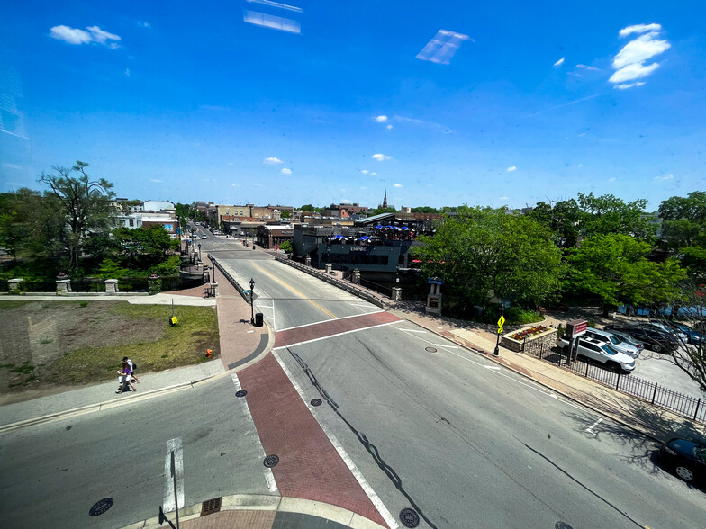 401 S Main St, Naperville, IL for rent - Building Photo - Image 2 of 7