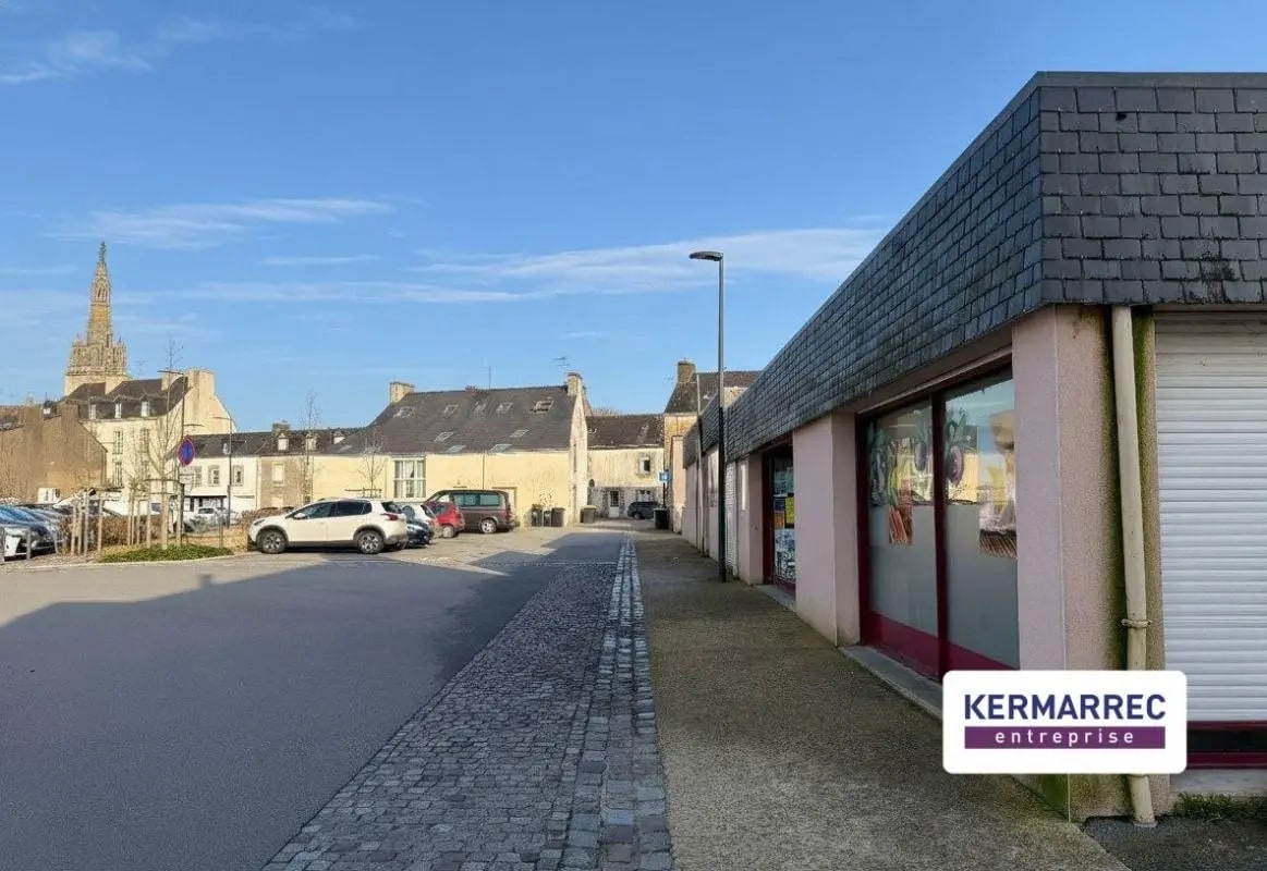 Retail in SAINTE-ANNE-D'AURAY for sale Building Photo- Image 1 of 8