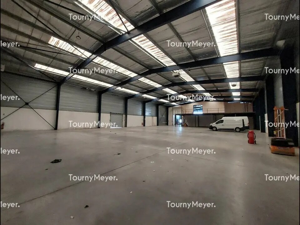 Light Industrial in Ramonville-Saint-Agne for sale Interior Photo- Image 1 of 5
