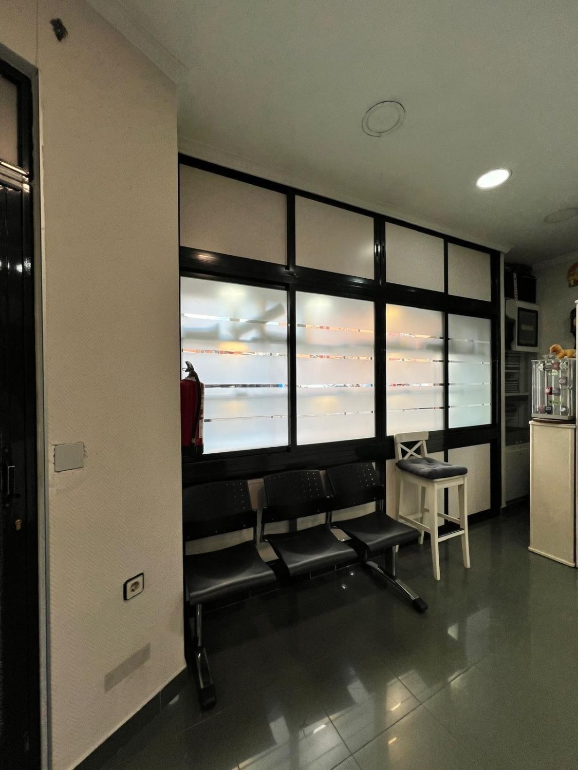 Retail in Madrid, Madrid to rent Interior Photo- Image 1 of 6