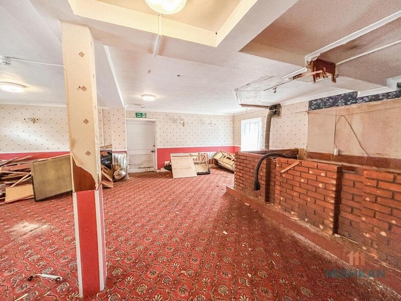 12 High St, Stalham to rent - Building Photo - Image 3 of 18