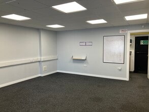 Friesian Way, Kings Lynn to rent Interior Photo- Image 2 of 7