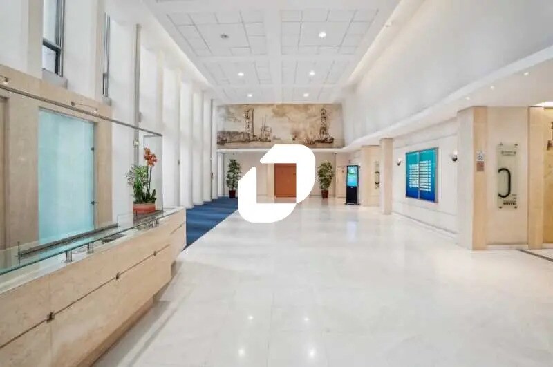 Office in Puteaux to rent - Lobby - Image 3 of 9