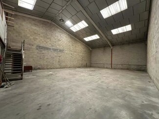 More details for 5 Rue Du Chemin Vert, Persan - Light Industrial for Sale