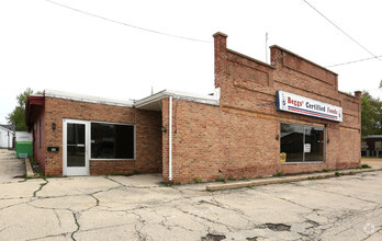 110 E Division St, Amboy, IL for sale Primary Photo- Image 1 of 1