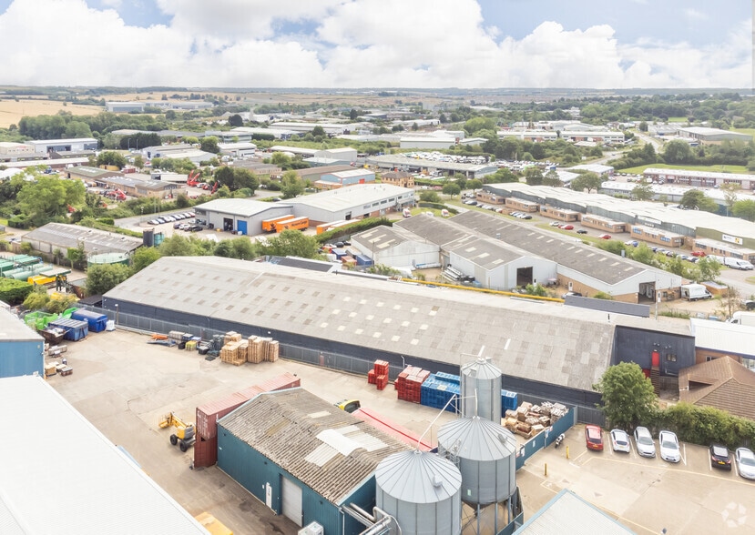 45-49 Bradfield Rd, Wellingborough to rent - Aerial - Image 3 of 3