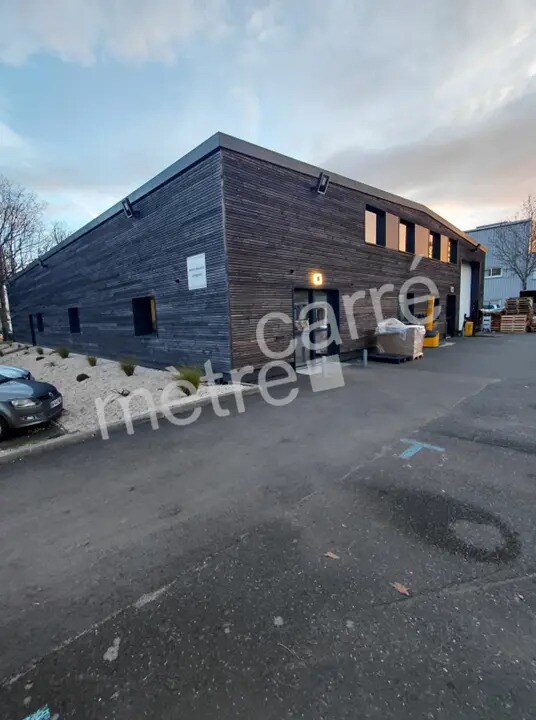 Light Industrial in La Chapelle-sur-Erdre for sale Building Photo- Image 1 of 6