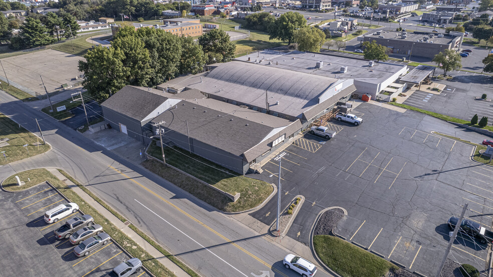 3603 Frederick Ave, Saint Joseph, MO for sale - Building Photo - Image 3 of 12