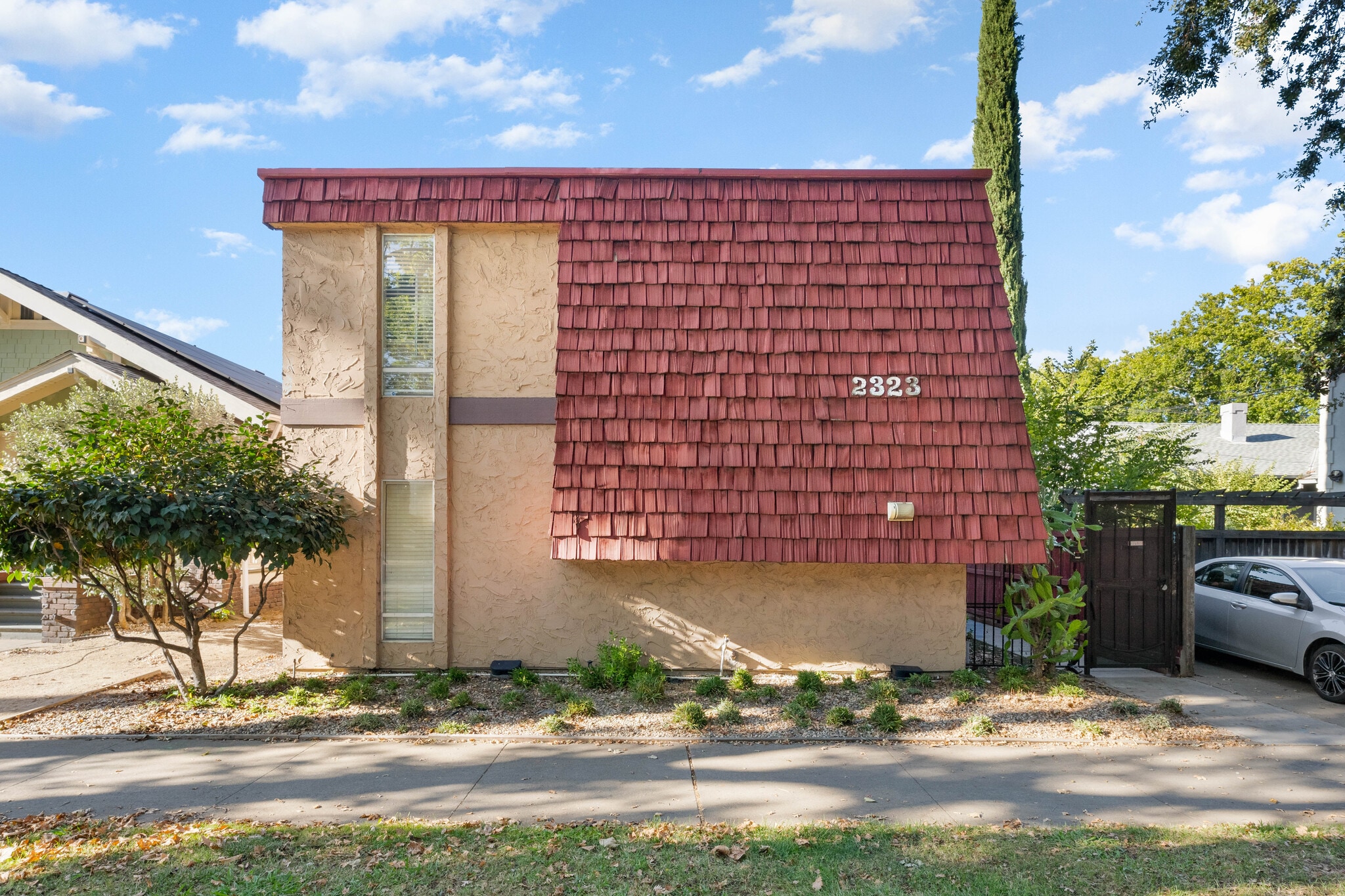 2323 W St, Sacramento, CA for sale Building Photo- Image 1 of 37