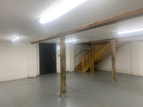 Salisbury Rd, Abbotts Ann to rent Interior Photo- Image 1 of 2