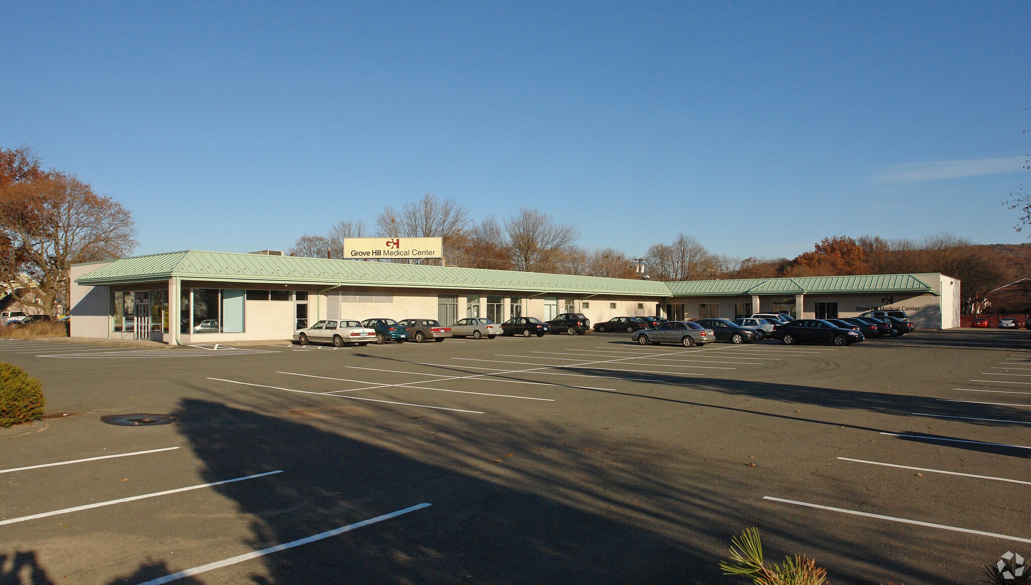 170-184 East St, Plainville, CT to rent Primary Photo- Image 1 of 7