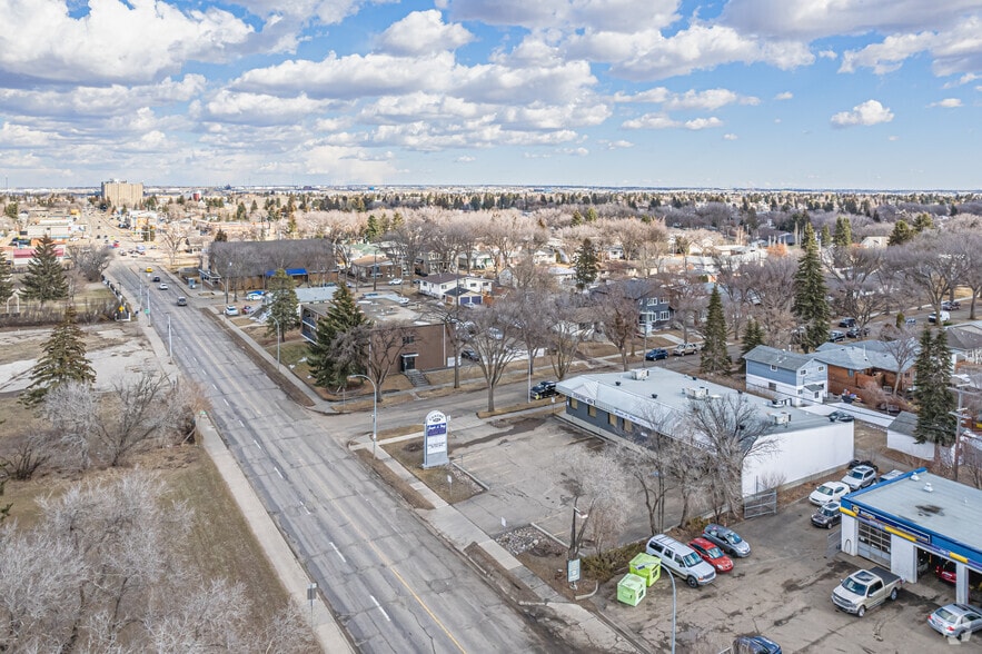 7815 101 Ave NW, Edmonton, AB to rent - Aerial - Image 2 of 7