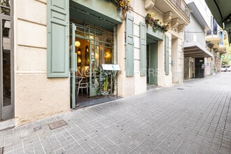 Retail in Barcelona, Barcelona to rent Interior Photo- Image 1 of 26