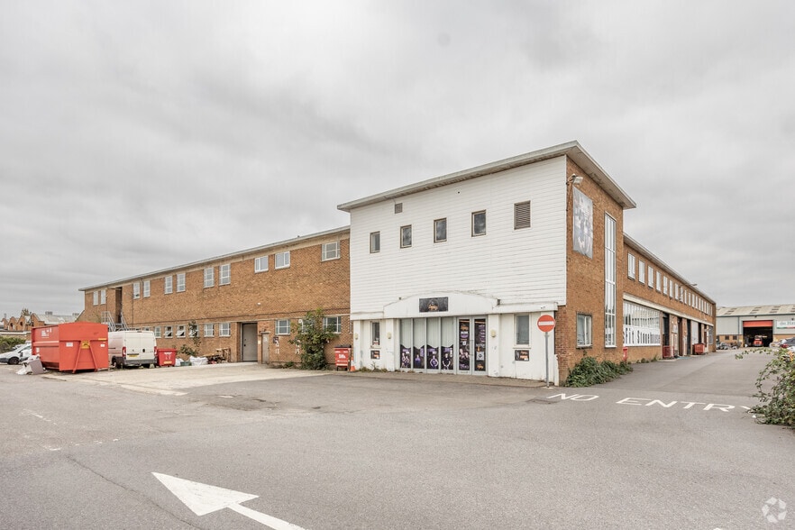 Bristol Rd, Stonehouse to rent - Primary Photo - Image 3 of 5