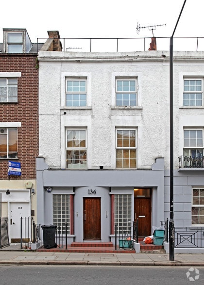 132-136 Royal College Street portfolio of 3 properties for sale on LoopNet.co.uk - Primary Photo - Image 2 of 15