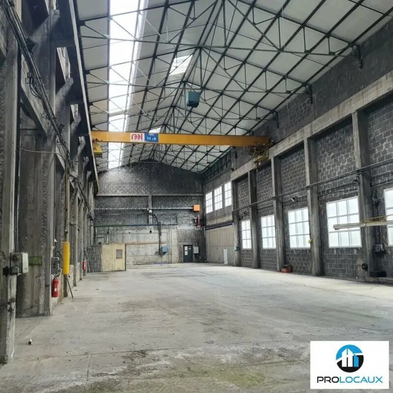Location Local d'activités 2 000 m² - Photo 1